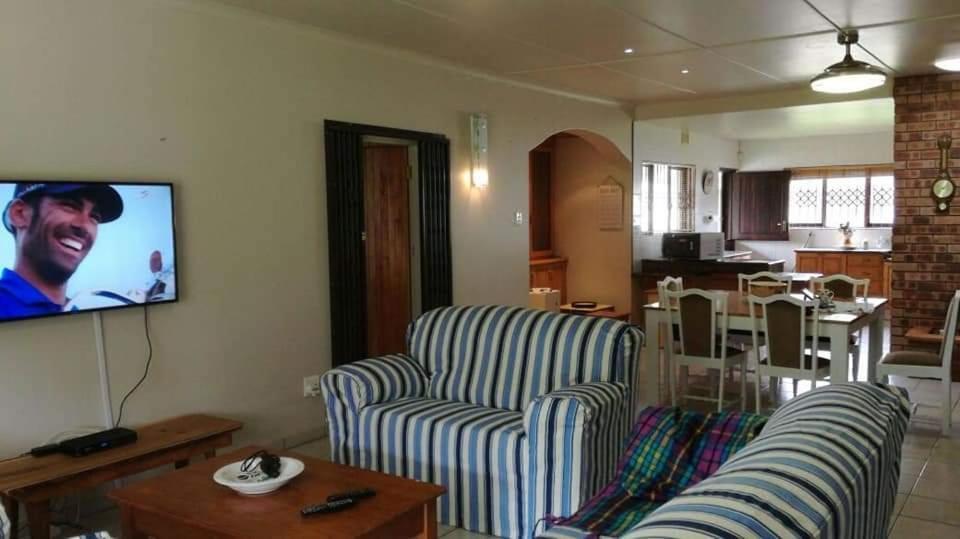 Sea Park Beach House Port Shepstone Εξωτερικό φωτογραφία