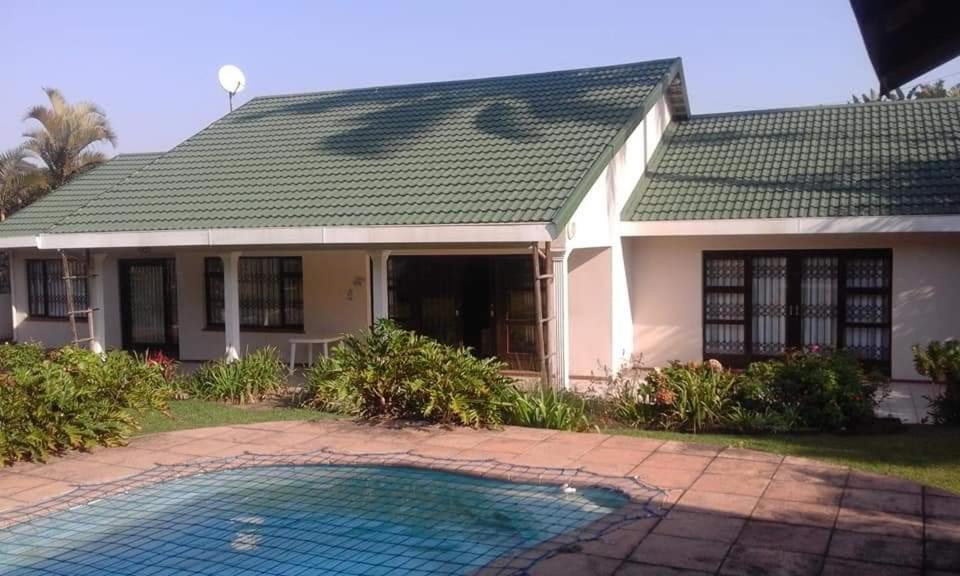 Sea Park Beach House Port Shepstone Εξωτερικό φωτογραφία