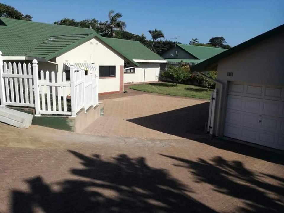 Sea Park Beach House Port Shepstone Εξωτερικό φωτογραφία